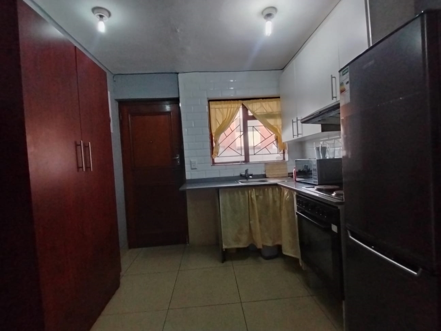 2 Bedroom Property for Sale in Grassy Park Western Cape